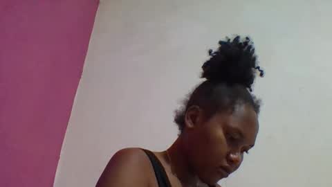 Snapshot of chololatblonde chatting on 27, 2, 2026 chololatblonde online show from 27, 2, 2026