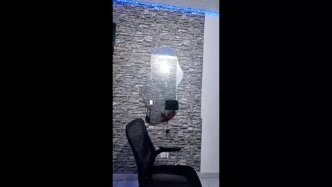 Snapshot of choreythaiylor chatting on 8, 4, 2026 Chorey Thaylor online show from 8, 4, 2026