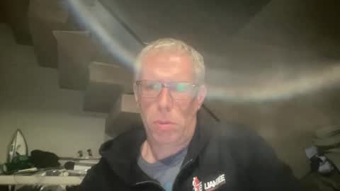 choupipat1 online show from 24, 4, 2026