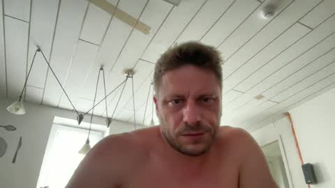 Snapshot of chris164 chatting on 21, 6, 2026 Chris online show from 21, 6, 2026
