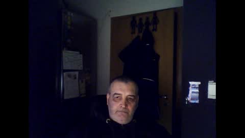 Snapshot of chris250268 chatting on 1, 1, 2025 Chris online show from 1, 1, 2025