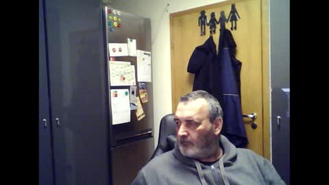 Snapshot of chris250268 chatting on 6, 2, 2025 Chris online show from 6, 2, 2025