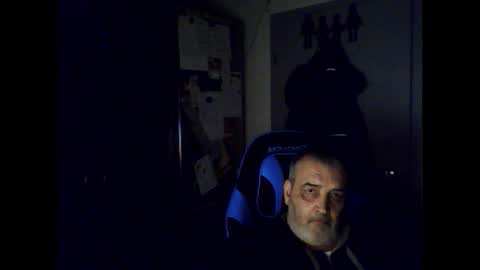 Snapshot of chris250268 chatting on 1, 11, 2025 Chris online show from 1, 11, 2025