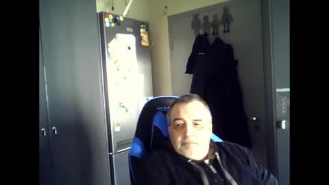 Snapshot of chris250268 chatting on 8, 4, 2026 Chris online show from 8, 4, 2026