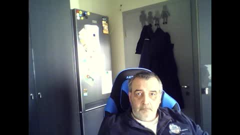 Snapshot of chris250268 chatting on 11, 4, 2026 Chris online show from 11, 4, 2026