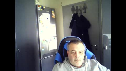 Snapshot of chris250268 chatting on 9, 5, 2026 Chris online show from 9, 5, 2026