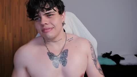 Chris Cooper Independent model online show from 9, 2, 2025