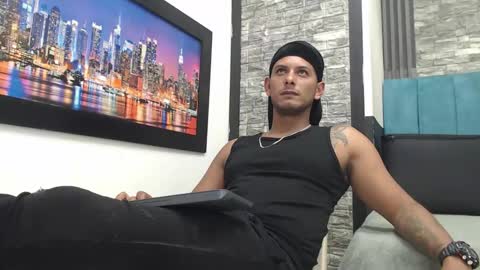 chris_dick2 online show from 2, 12, 2025