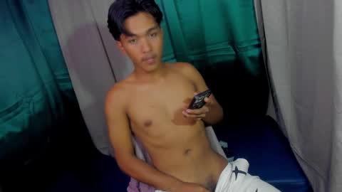 Snapshot of chris_hardfucker chatting on 24, 2, 2026 chris_hardfucker online show from 24, 2, 2026