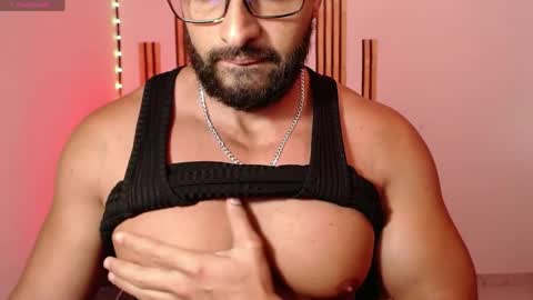 Snapshot of chris_magnum_ chatting on 28, 5, 2026 cris Twitter magnum101010 insta magnumc20 online show from 28, 5, 2026