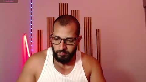 Snapshot of chris_magnum_ chatting on 1, 7, 2026 cris Twitter magnum101010 insta magnumc20 online show from 1, 7, 2026