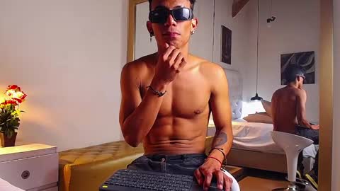 Chris Weell online show from 4, 12, 2024