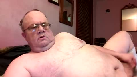 Snapshot of chrismini312 chatting on 21, 4, 2026 Chris The Jerk Off King online show from 21, 4, 2026