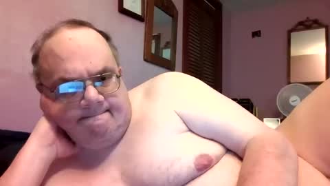 Snapshot of chrismini312 chatting on 20, 5, 2026 Chris The Jerk Off King online show from 20, 5, 2026