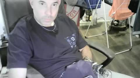 Snapshot of chrisprngr chatting on 12, 9, 2025 chrisprngr online show from 12, 9, 2025