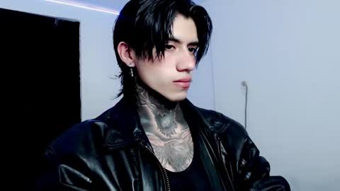 Snapshot of chriss_opp chatting on 5, 2, 2025 CHRIS  INDEPENT MODEL online show from 5, 2, 2025