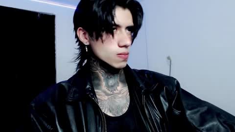 Snapshot of chriss_opp chatting on 18, 2, 2025 CHRIS  INDEPENT MODEL online show from 18, 2, 2025