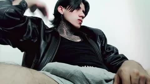 Snapshot of chriss_opp chatting on 3, 3, 2025 CHRIS  INDEPENT MODEL online show from 3, 3, 2025