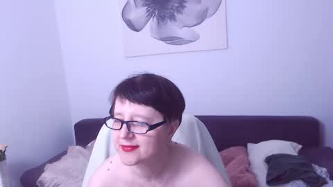 Snapshot of christarose chatting on 1, 5, 2026 Christa online show from 1, 5, 2026