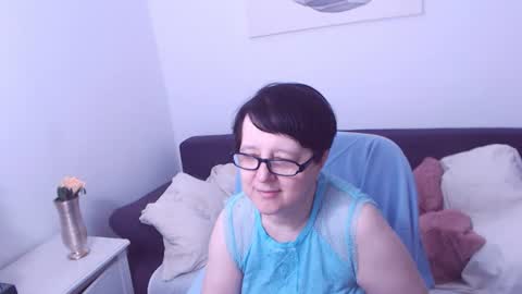 Snapshot of christarose chatting on 28, 6, 2026 Christa online show from 28, 6, 2026