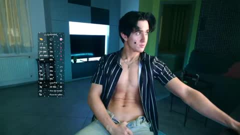 Snapshot of christianlevine_ chatting on 3, 5, 2026 UPVOTE ME ------ ILL DO SOMETHING FOR FREE online show from 3, 5, 2026