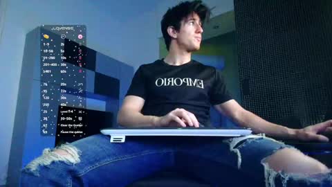 Snapshot of christianlevine_ chatting on 6, 5, 2026 UPVOTE ME ------ ILL DO SOMETHING FOR FREE online show from 6, 5, 2026