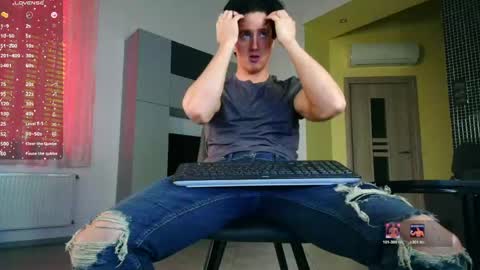 Snapshot of christianlevine_ chatting on 15, 5, 2026 UPVOTE ME ------ ILL DO SOMETHING FOR FREE online show from 15, 5, 2026