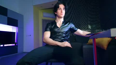Snapshot of christianlevine_ chatting on 6, 7, 2026 UPVOTE ME ------ ILL DO SOMETHING FOR FREE online show from 6, 7, 2026