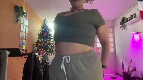 Snapshot of christianvalles chatting on 2, 1, 2025 christianvalles online show from 2, 1, 2025