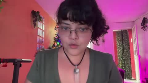 Snapshot of christianvalles chatting on 2, 1, 2025 christianvalles online show from 2, 1, 2025