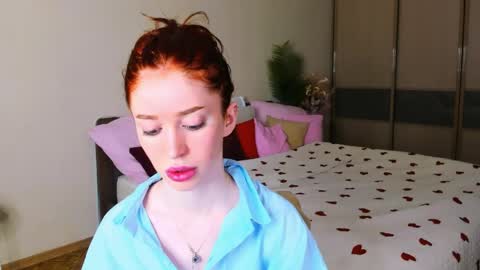 Snapshot of christinaconteeree chatting on 4, 5, 2026 christinaconteeree online show from 4, 5, 2026