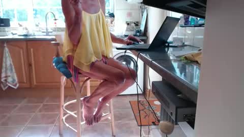 Snapshot of christine888 chatting on 27, 9, 2025 Sissy Christine online show from 27, 9, 2025