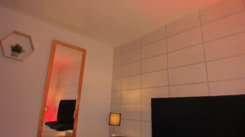 Christine  online show from 2, 2, 2026