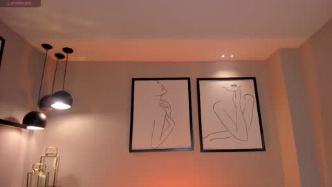 Christine Ford online show from 19, 12, 2025