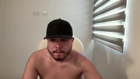 Snapshot of christopherdav chatting on 12, 1, 2025 Chris online show from 12, 1, 2025