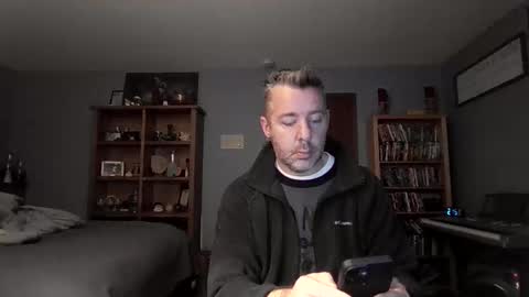 Snapshot of chrisw8121 chatting on 27, 11, 2025 chrisw8121 online show from 27, 11, 2025