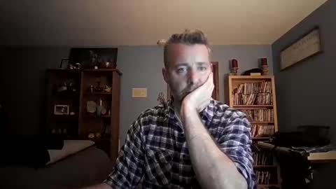 Snapshot of chrisw8121 chatting on 7, 2, 2026 chrisw8121 online show from 7, 2, 2026