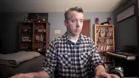 Snapshot of chrisw8121 chatting on 24, 2, 2026 chrisw8121 online show from 24, 2, 2026