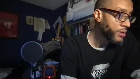 Snapshot of chronicle_of_biddick chatting on 23, 11, 2025 Vinny.D online show from 23, 11, 2025