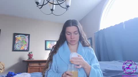 Snapshot of chroniclove chatting on 13, 12, 2024 Marley online show from 13, 12, 2024