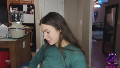 Snapshot of chroniclove chatting on 21, 2, 2025 Marley online show from 21, 2, 2025