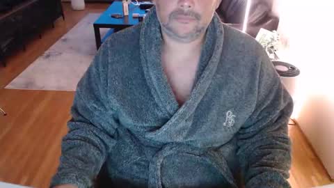 Snapshot of chubbyvix chatting on 9, 6, 2026 AstorYvr online show from 9, 6, 2026