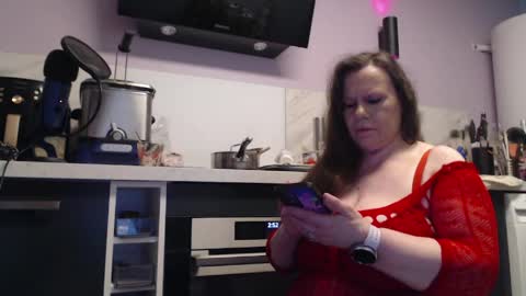 Snapshot of chwerry_b0 chatting on 17, 5, 2026 Jessica online show from 17, 5, 2026