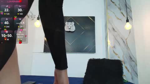 ...   ... online show from 3, 11, 2025