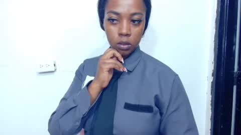 Snapshot of ciaraebonyxxx chatting on 18, 7, 2026 ciaraebonyxxx online show from 18, 7, 2026