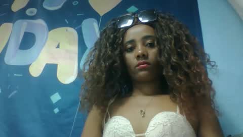 Snapshot of ciciazzhh chatting on 2, 6, 2026 ciciazzhh online show from 2, 6, 2026