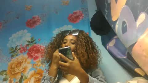 Snapshot of ciciazzhh chatting on 9, 6, 2026 ciciazzhh online show from 9, 6, 2026