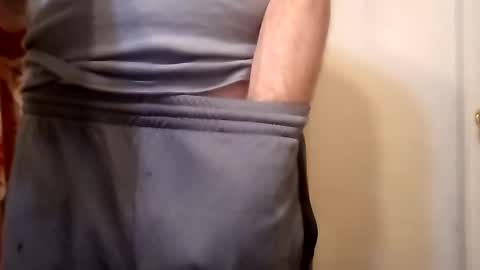 Snapshot of ciestep8216 chatting on 6, 1, 2025 ciestep8216 online show from 6, 1, 2025