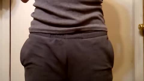 Snapshot of ciestep8216 chatting on 12, 1, 2025 ciestep8216 online show from 12, 1, 2025