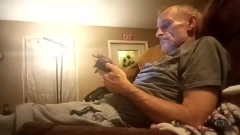 Snapshot of ciestep8216 chatting on 15, 2, 2025 ciestep8216 online show from 15, 2, 2025